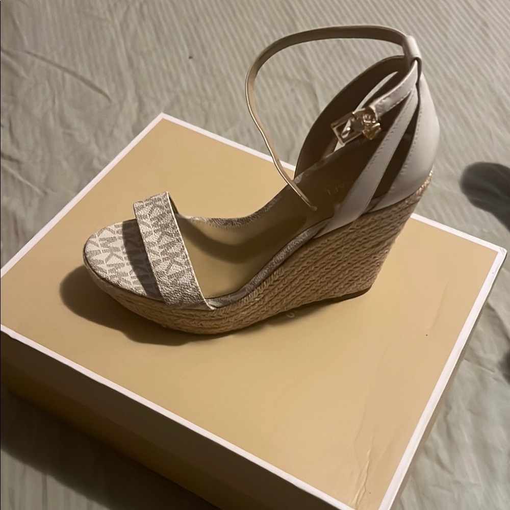 Elegant White Wedge Sandals